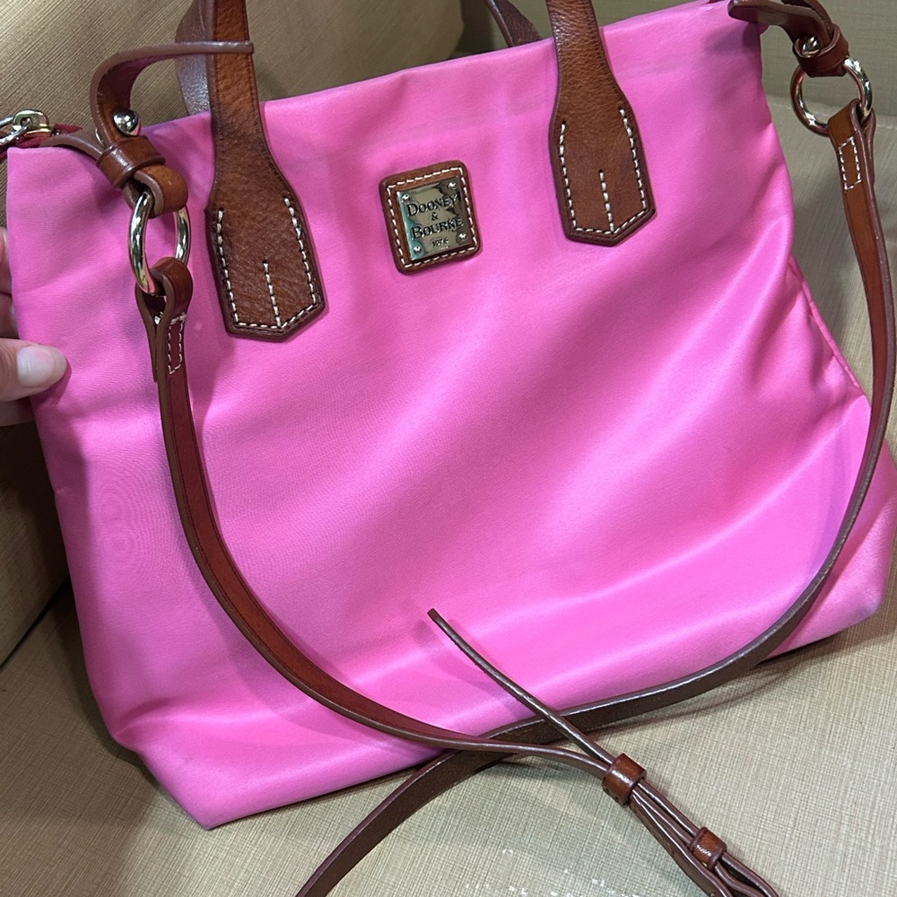 Dooney & Bourke Pink Nylon Bag Purse with Leather Handles and Crossbody Strap - Picture 10 of 15